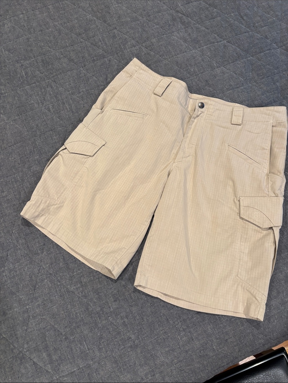Men's 5.11 Tactical Beige Cargo Shorts - Classic Casual Comfort